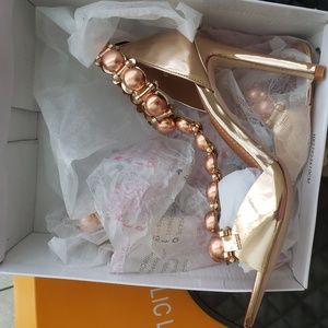 Cape Robbin Heels